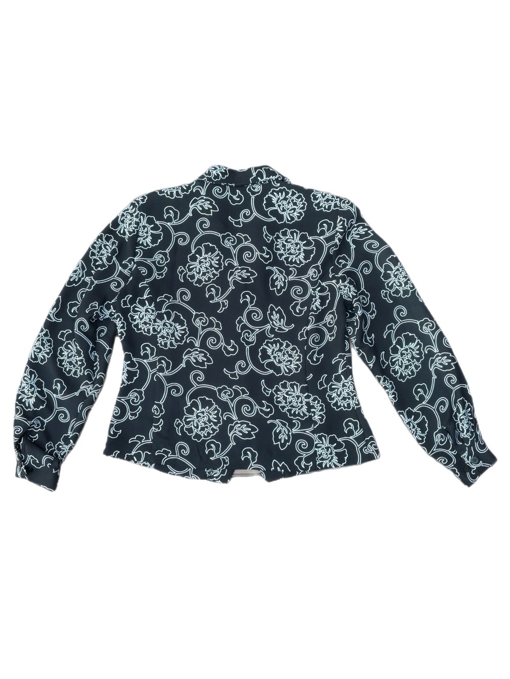 Liz Baker | Vintage White Floral Embroidery Patterned Blouse - Picture 3 of 3